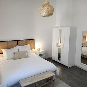 Hibiscus Comfort Bed & Breakfast