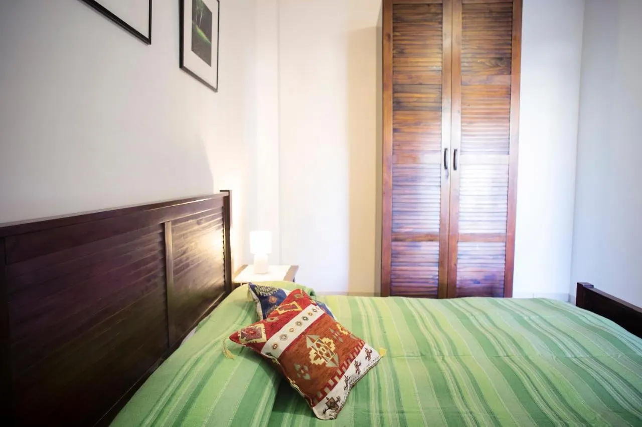 Bolina Rooms Quartu SantʼElena 0*,